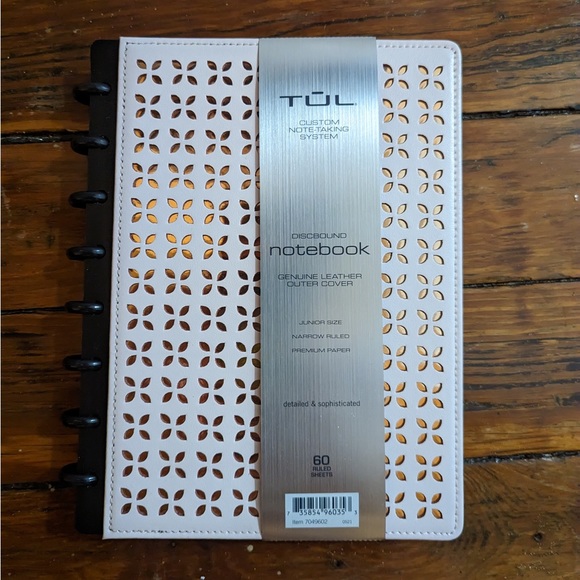 TUL® Discbound Notebook With Die-Cut Leather Cover, Junior Size - Picture 2 of 7